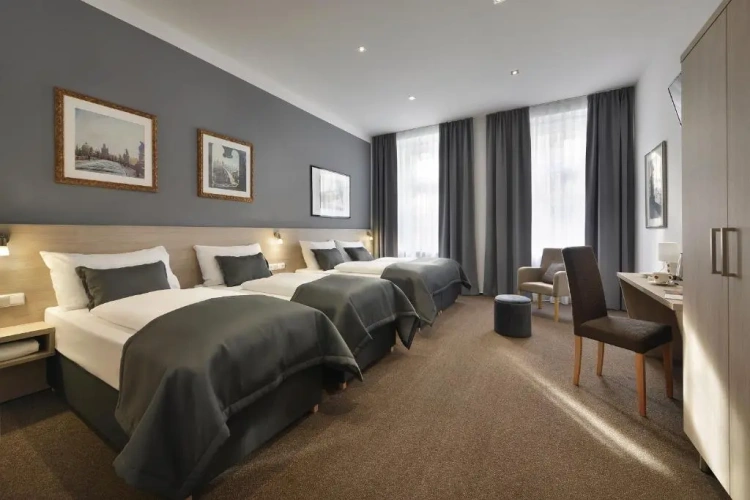 Superior Quadruple room