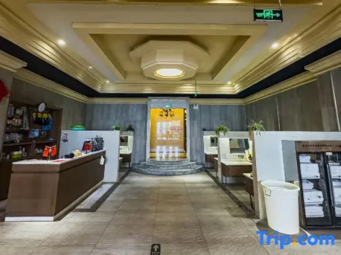 Jiulong Hot Spring Holiday Hotel