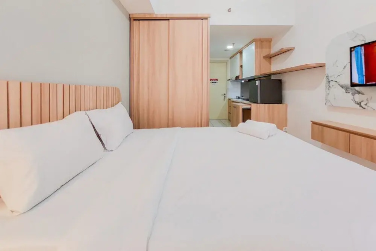 Modern Look Studio Apartment At M-Town Residence