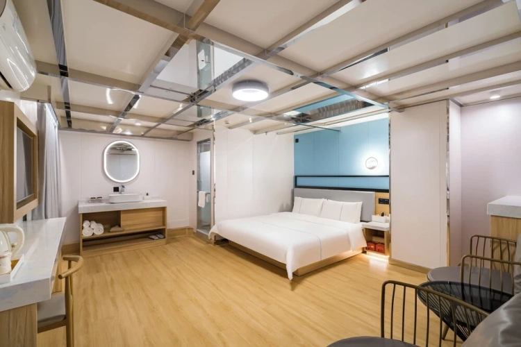 Comfort room