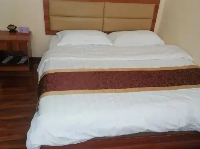 YuJu Hotel
