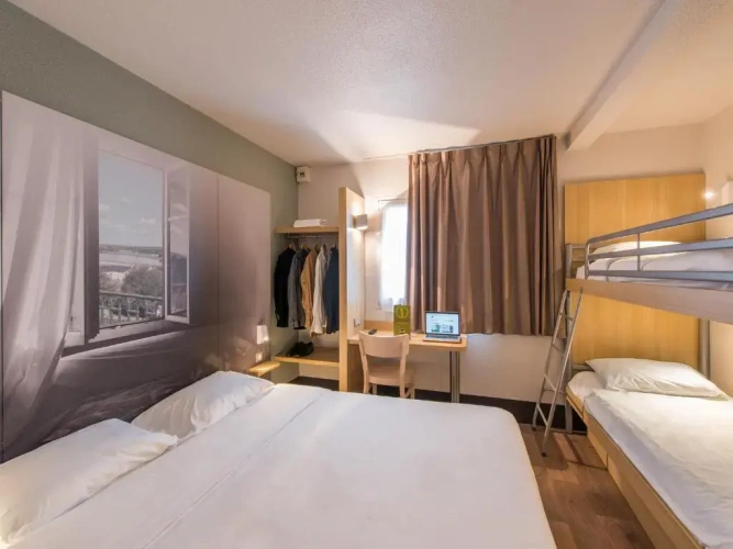 Quadruple room