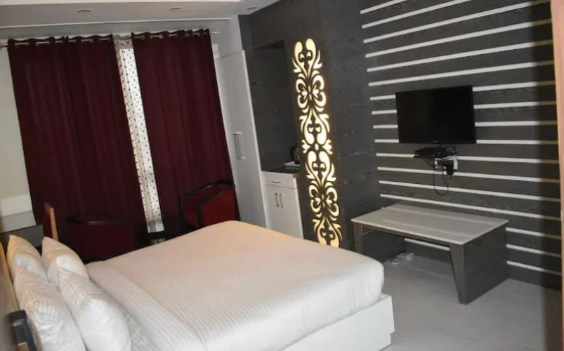 Hotel Amar Heights