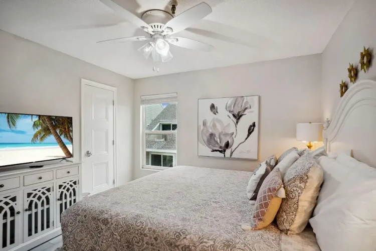 Pelican Pointe 5B