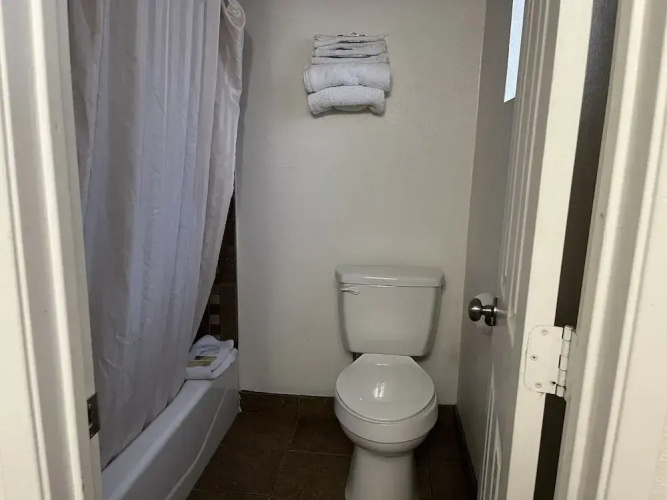 Economy Inn