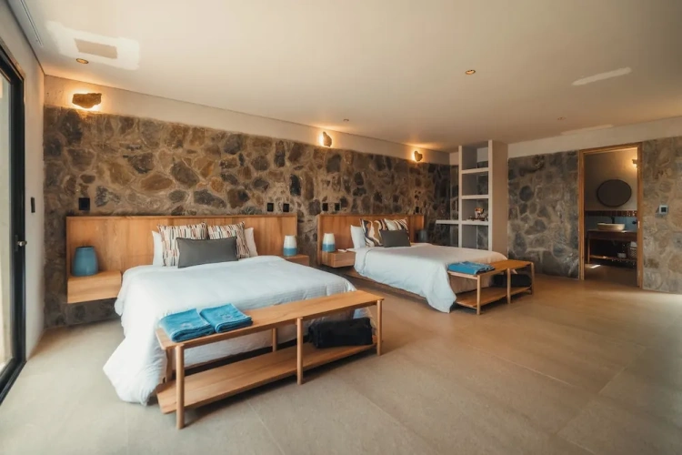 Comfort Quadruple room with balcony