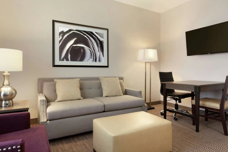 Embassy Suites by Hilton Temecula Valley Wine Country