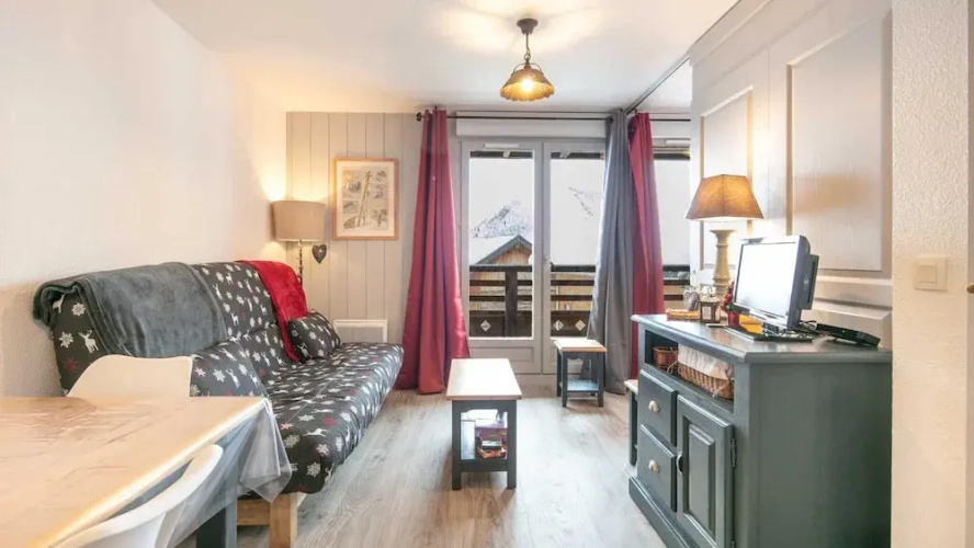 Studio in Saint-sorlin-d\"arves