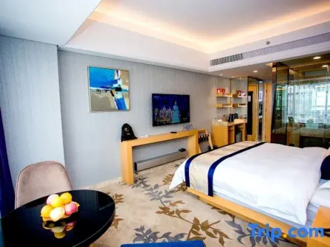 Superior Double room with street view