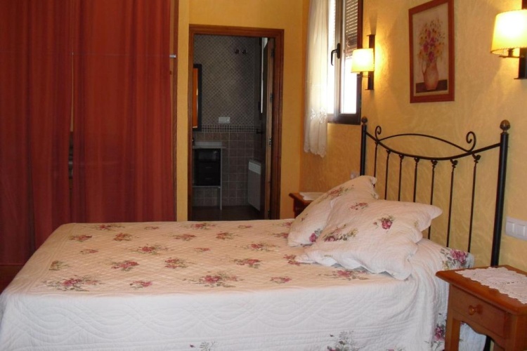 2 Bedrooms Villa