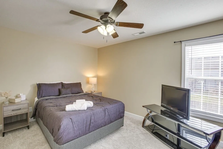 4 Bedrooms Cottage