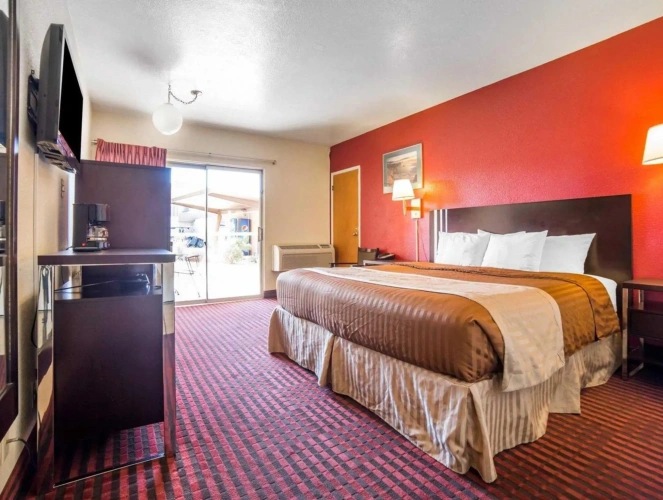 Standard Quadruple room with balcony