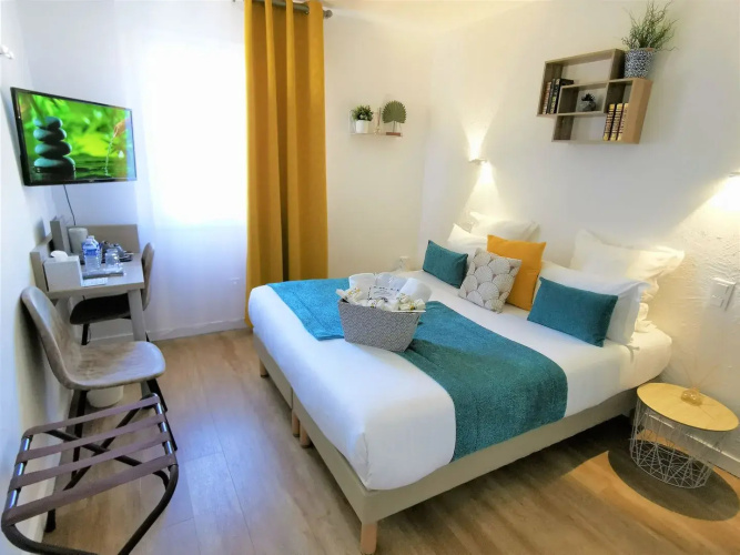 Hotel Escapade
