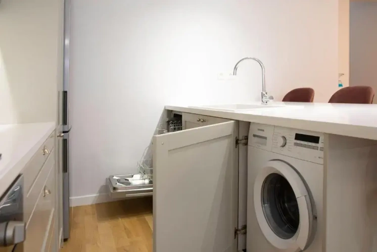 2 Bedrooms Apartment