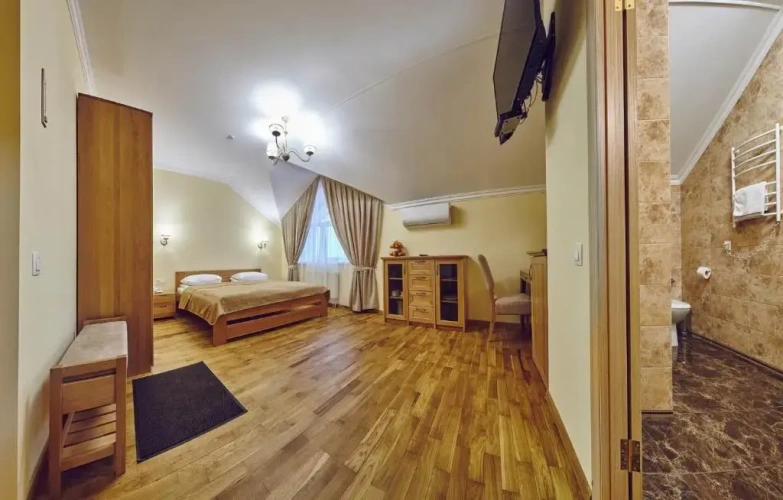 1 Bedroom Suite
