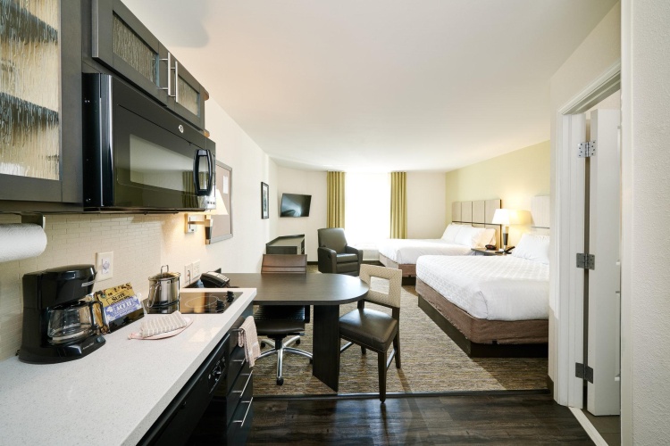 Quadruple Suite