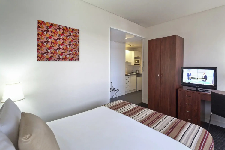 Macleay Hotel