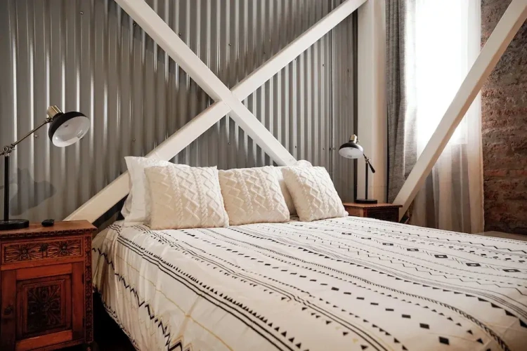 Standard Double room with city view
