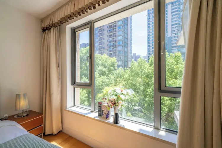 Tyms Stylish 3BR 2BA Apt Xujiahui Metro