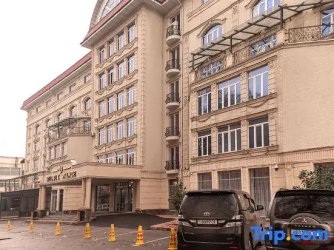 Hulbuk Palace
