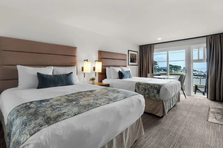 Deluxe Quadruple Studio with ocean view