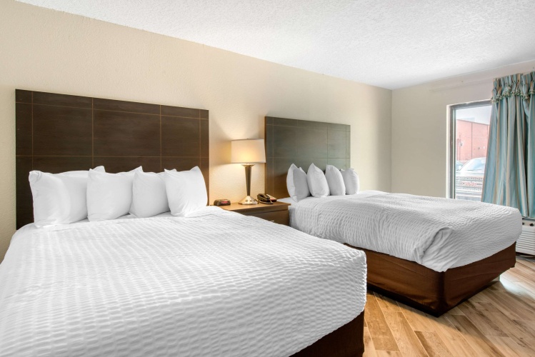 Quadruple Suite