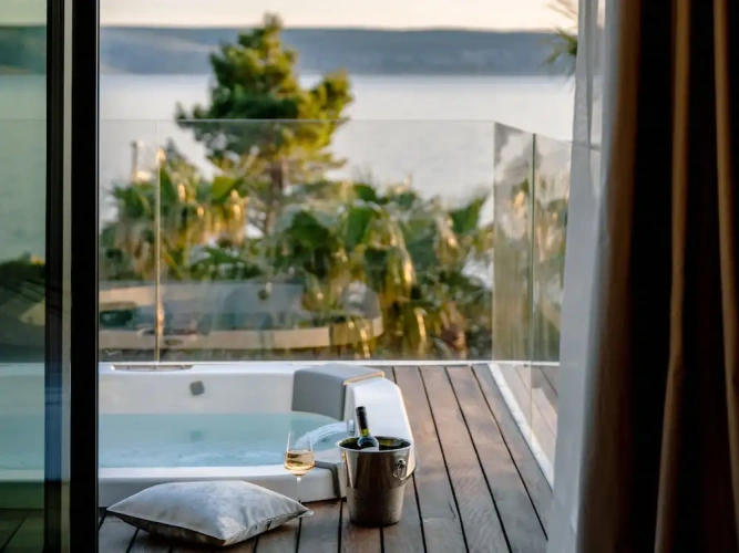 4 Bedrooms Deluxe Villa with sea view
