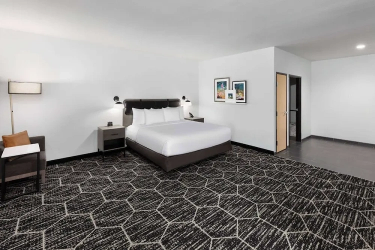 Double Suite