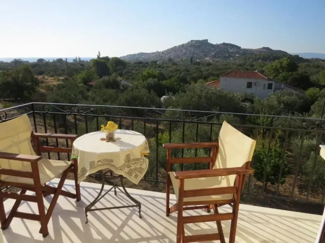 Studio with balcony and with view