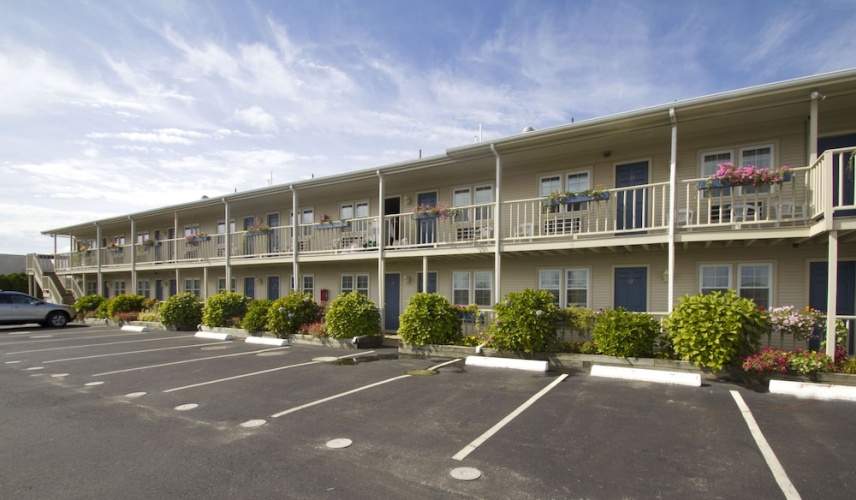 Pier 7 Condominiums - Dennis, MA