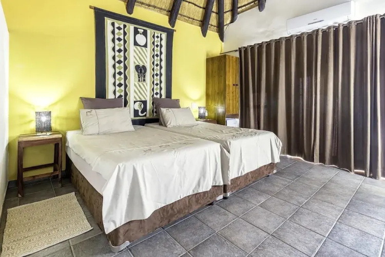 Trans Kalahari Inn