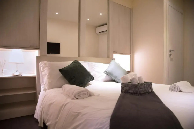 H-Aviva Giubbonari Apartment
