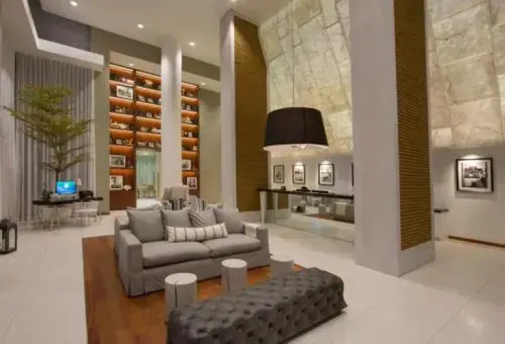Modern Geometry at Monte Carlo Miami Beach