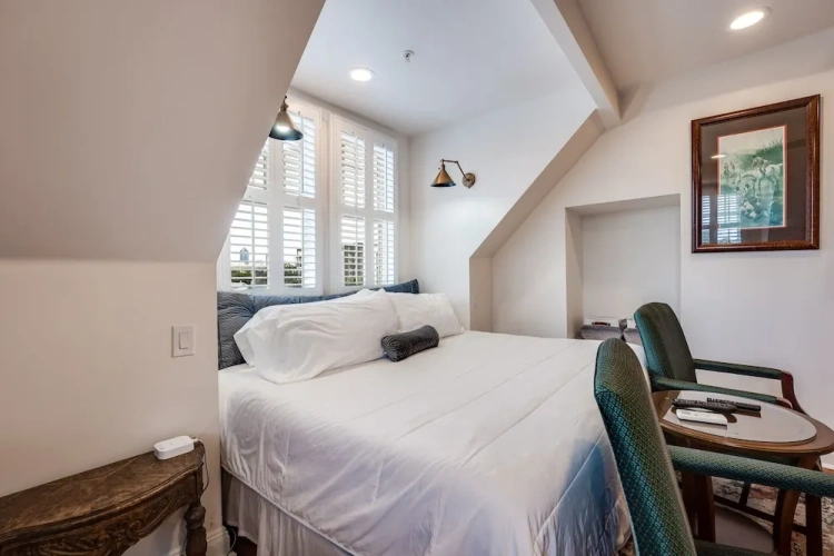 Standard Double room with view