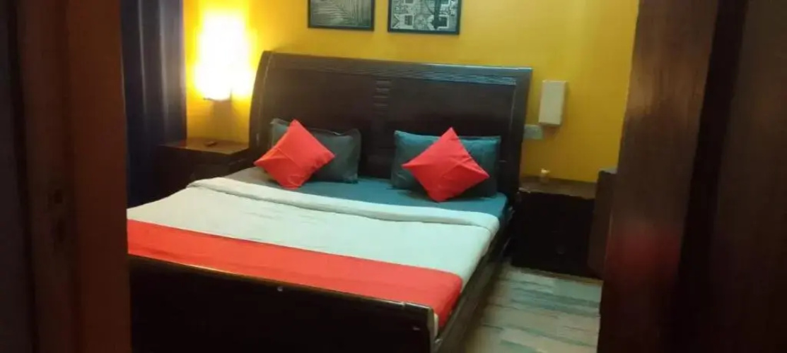 Sr guest house