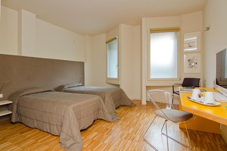 Twin room