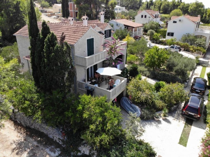 2 Bedrooms Apartment with balcony and with view