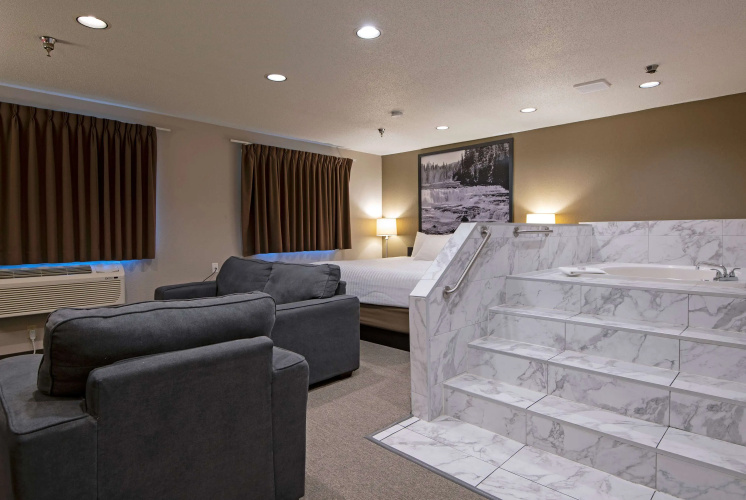 Super 8 by Wyndham Kamloops On The Hill photo 10