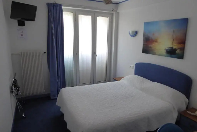 Hotel Cyrnea