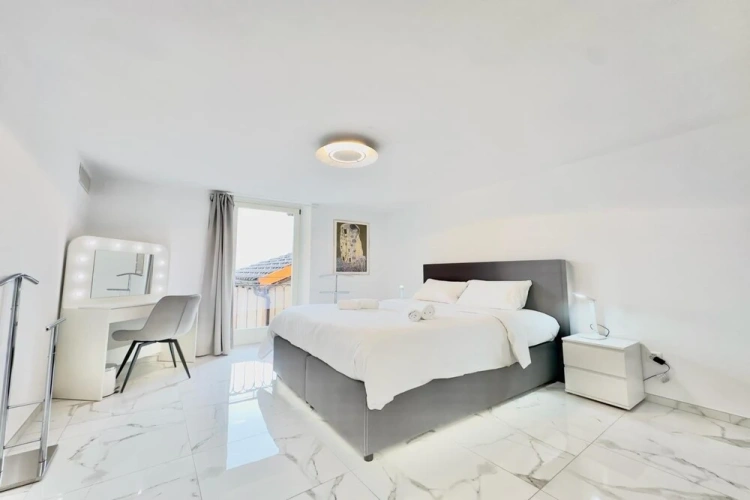 2 Bedrooms Family Apartment