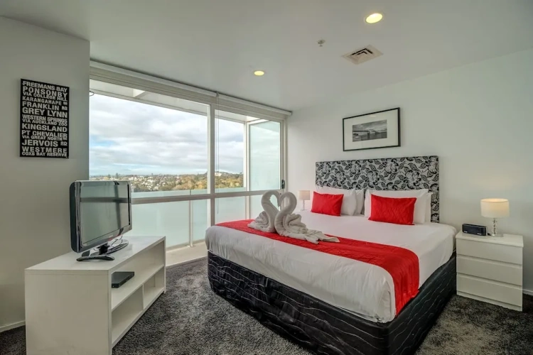 Penthouse Apartment with balcony