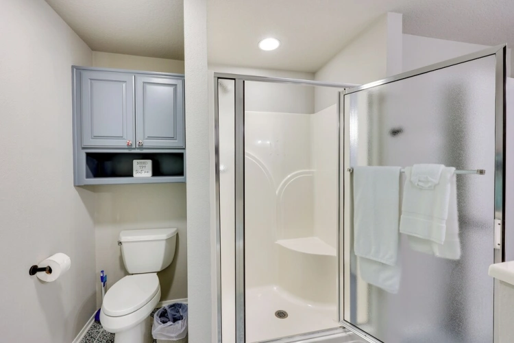 3 Bedrooms Cottage
