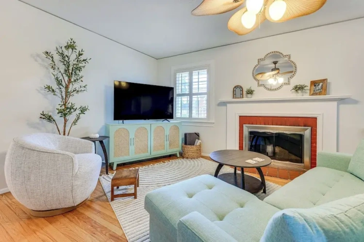 2 Bedrooms Cottage