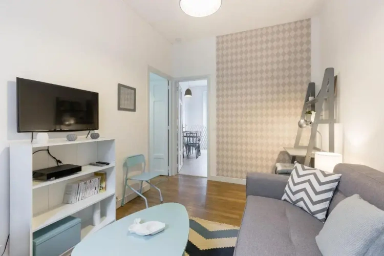 1 Bedroom Apartment