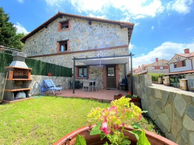 3 Bedrooms Cottage
