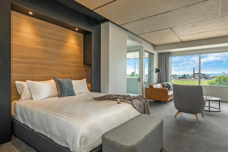 2 Bedrooms Tamar River Suite