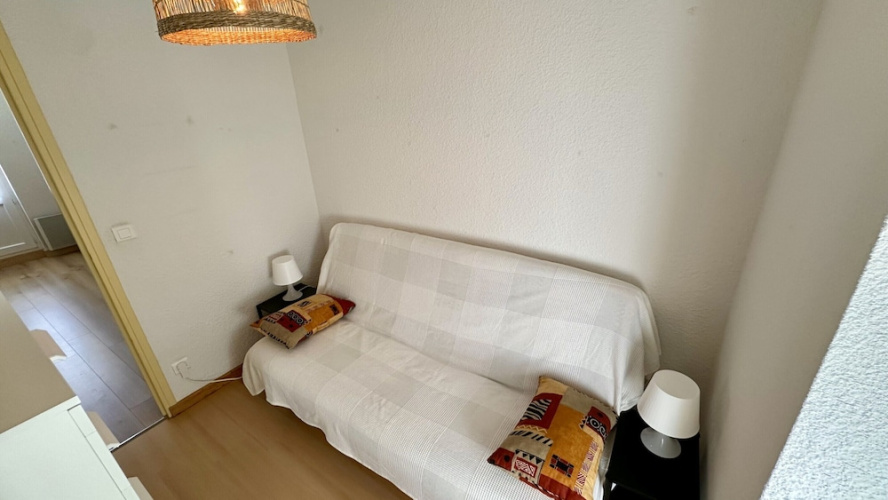 Modern 6-guest Flat in Mont-dore