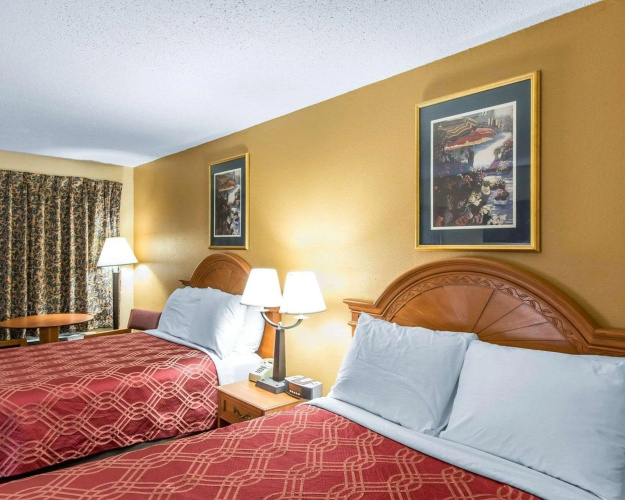 Econo Lodge Dalton West