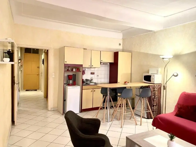 1 Bedroom Apartment