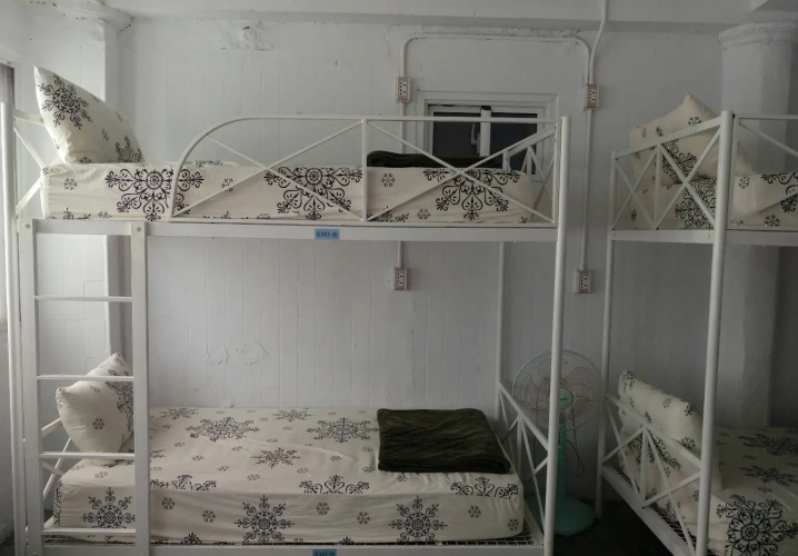 Huang Bin Annex